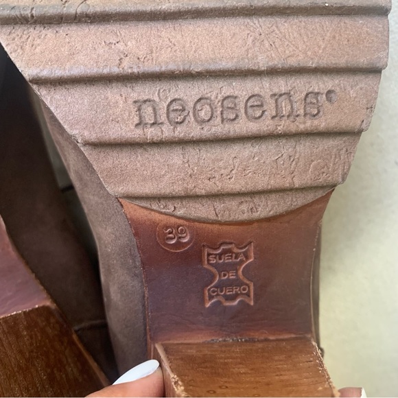 Neosens Booties - Picture 6 of 9